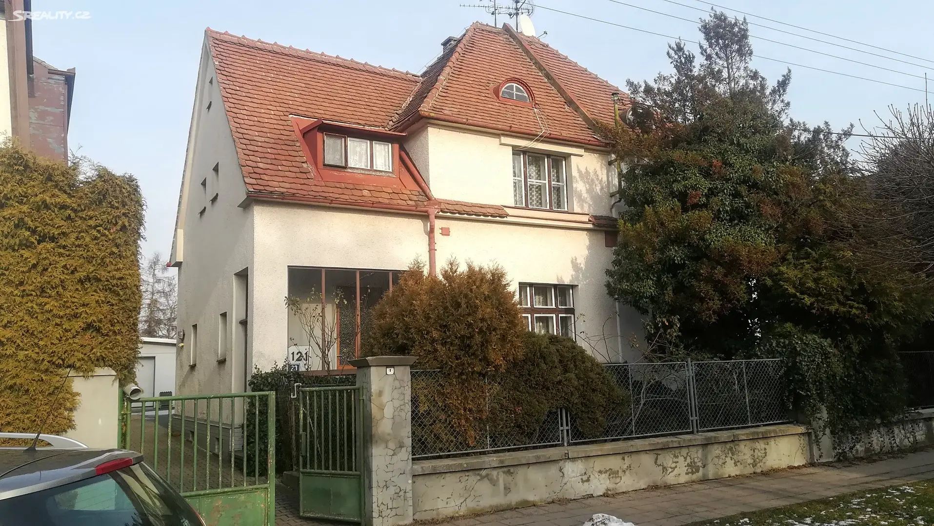 Prodej  rodinného domu 1 019 m², pozemek 1 019 m², Náhon, Hradec Králové - Malšovice