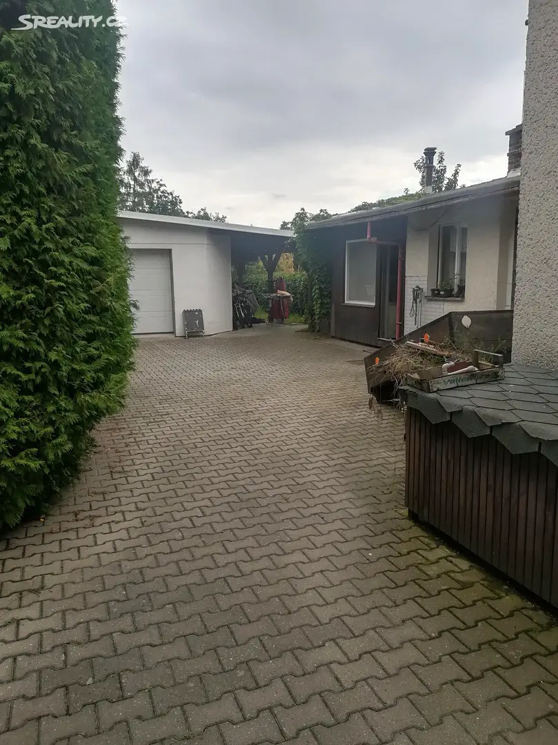 Prodej  rodinného domu 1 019 m², pozemek 1 019 m², Náhon, Hradec Králové - Malšovice