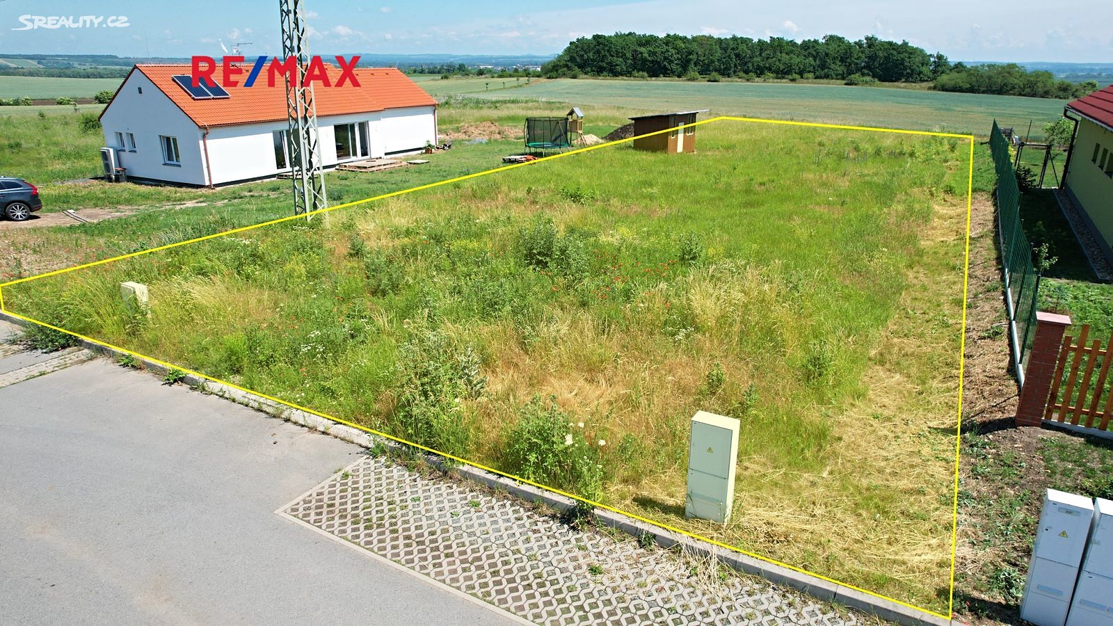 Prodej  stavebního pozemku 1 433 m², Horní Beřkovice, okres Litoměřice