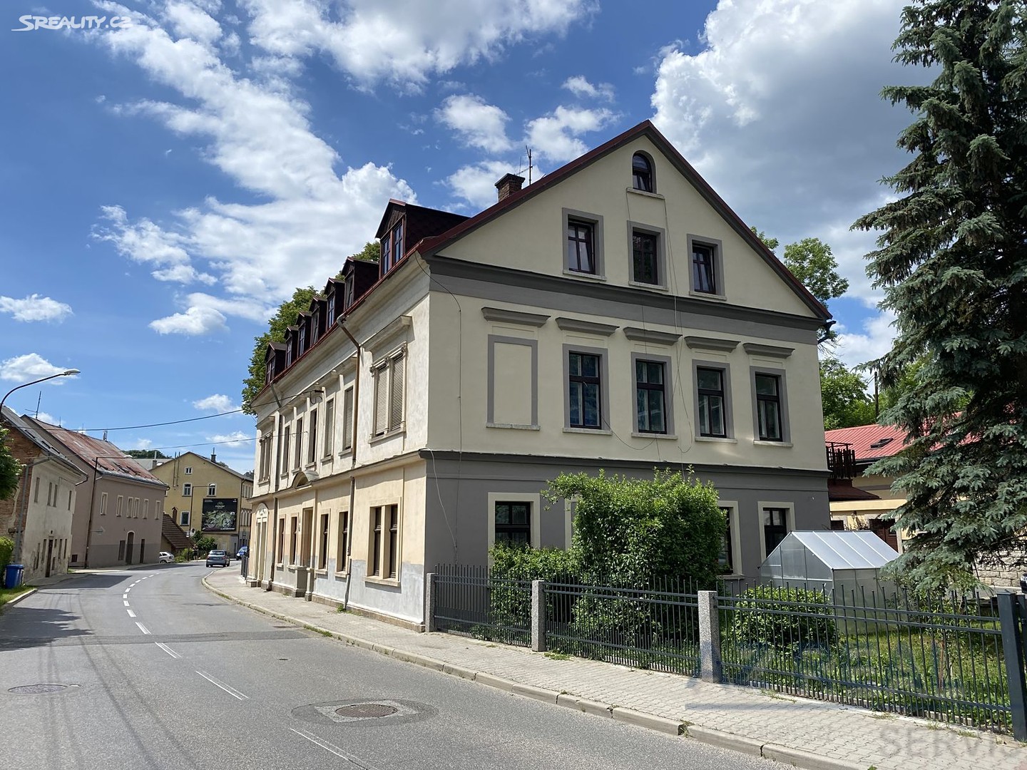 Pronájem bytu 1+kk 30 m² (Podkrovní), Svobody, Liberec - Liberec XV-Starý Harcov