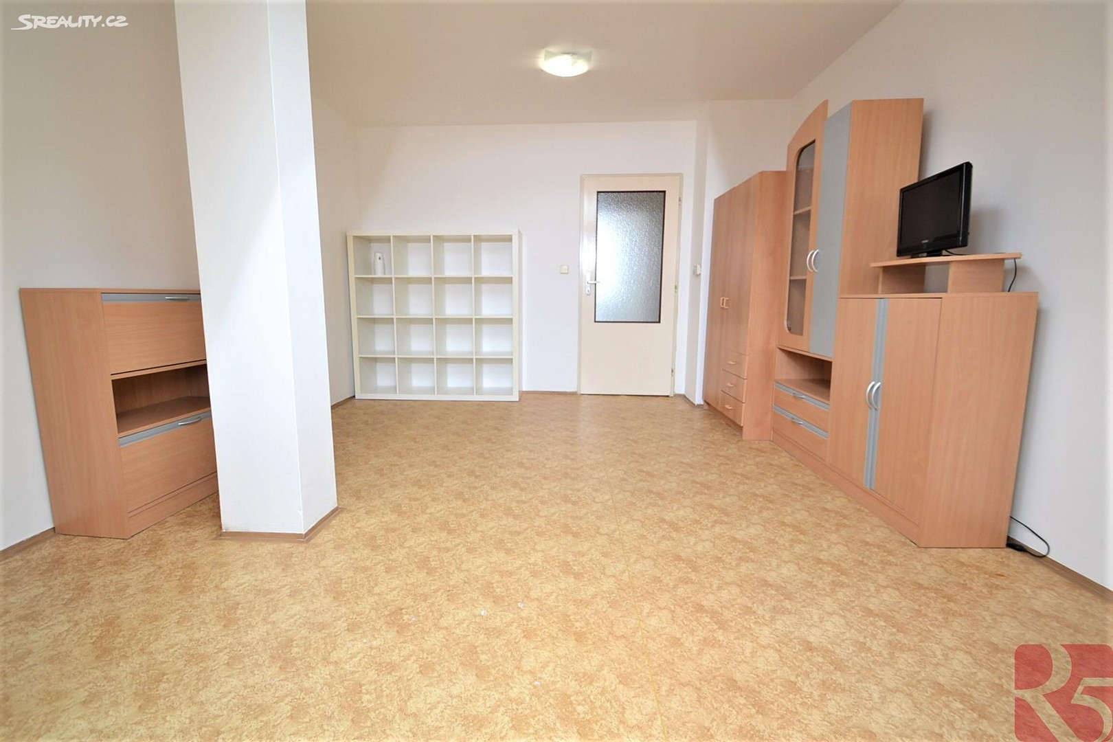 Pronájem bytu 2+1 58 m² (Podkrovní), Lípová, Praha 2 - Nové Město