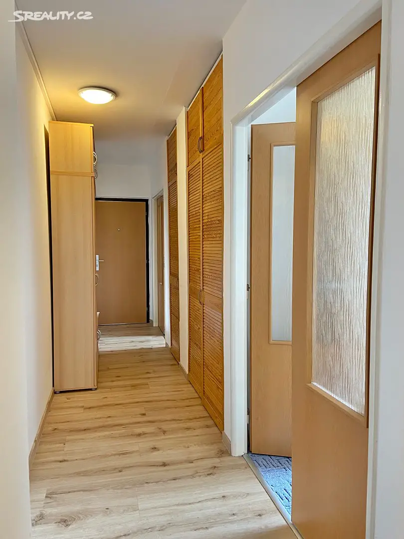 Pronájem bytu 3+kk 78 m², Za sídlištěm, Praha - Komořany