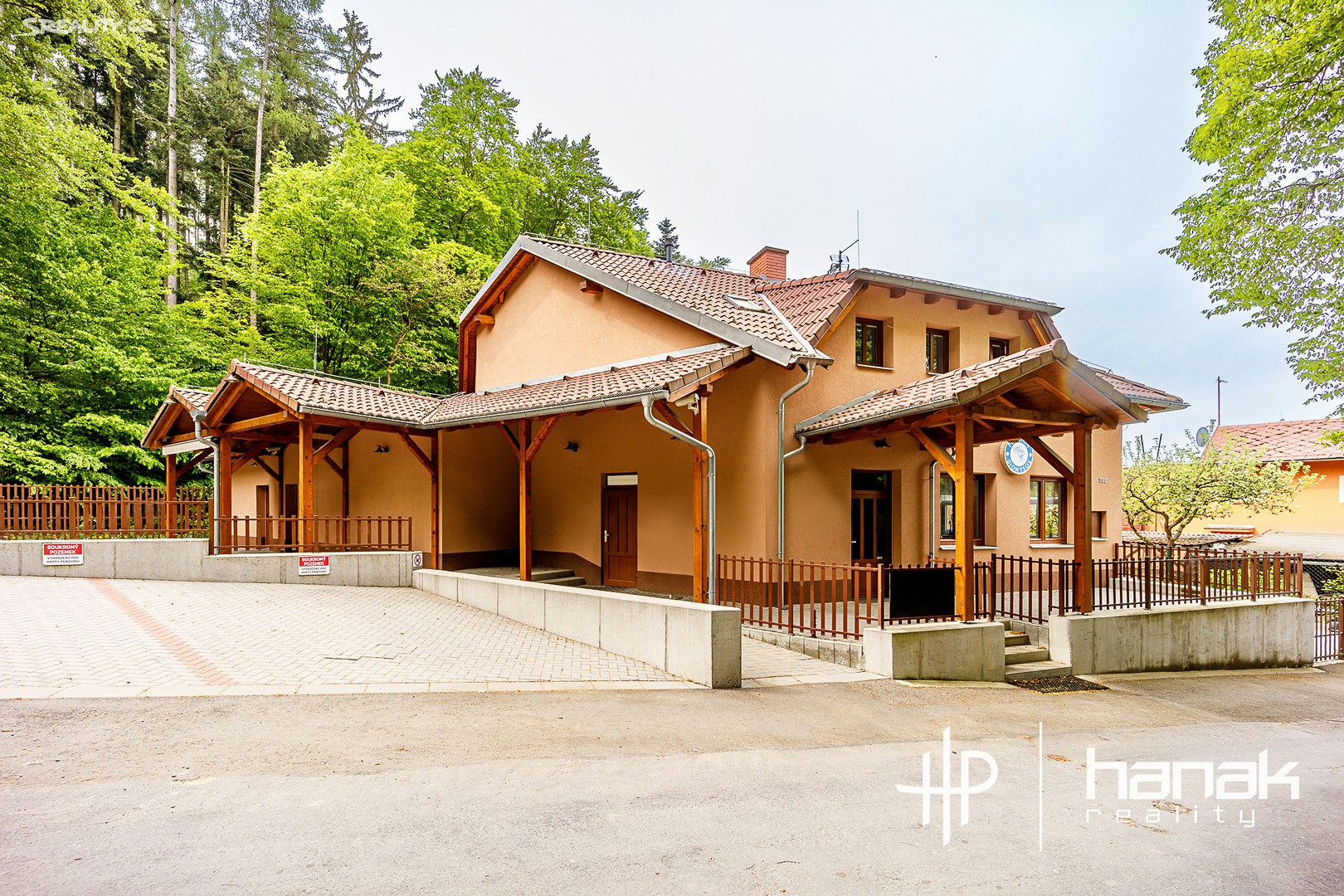 Prodej  rodinného domu 210 m², pozemek 1 057 m², Dolany, okres Olomouc