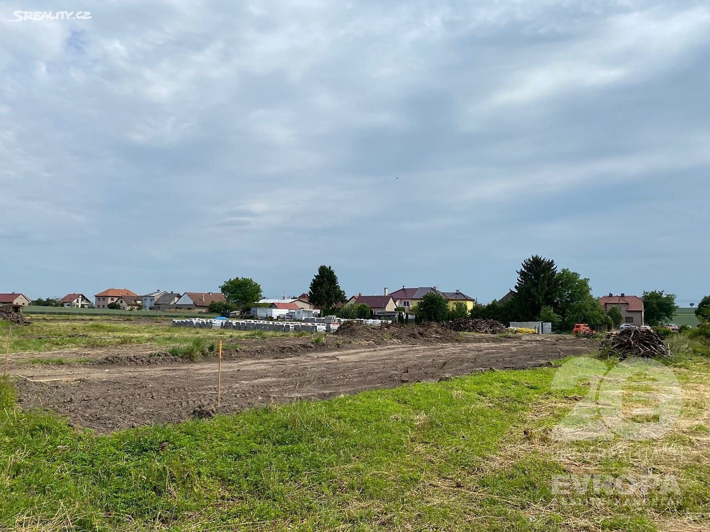 Prodej  stavebního pozemku 946 m², Chrudim - Vlčnov, okres Chrudim