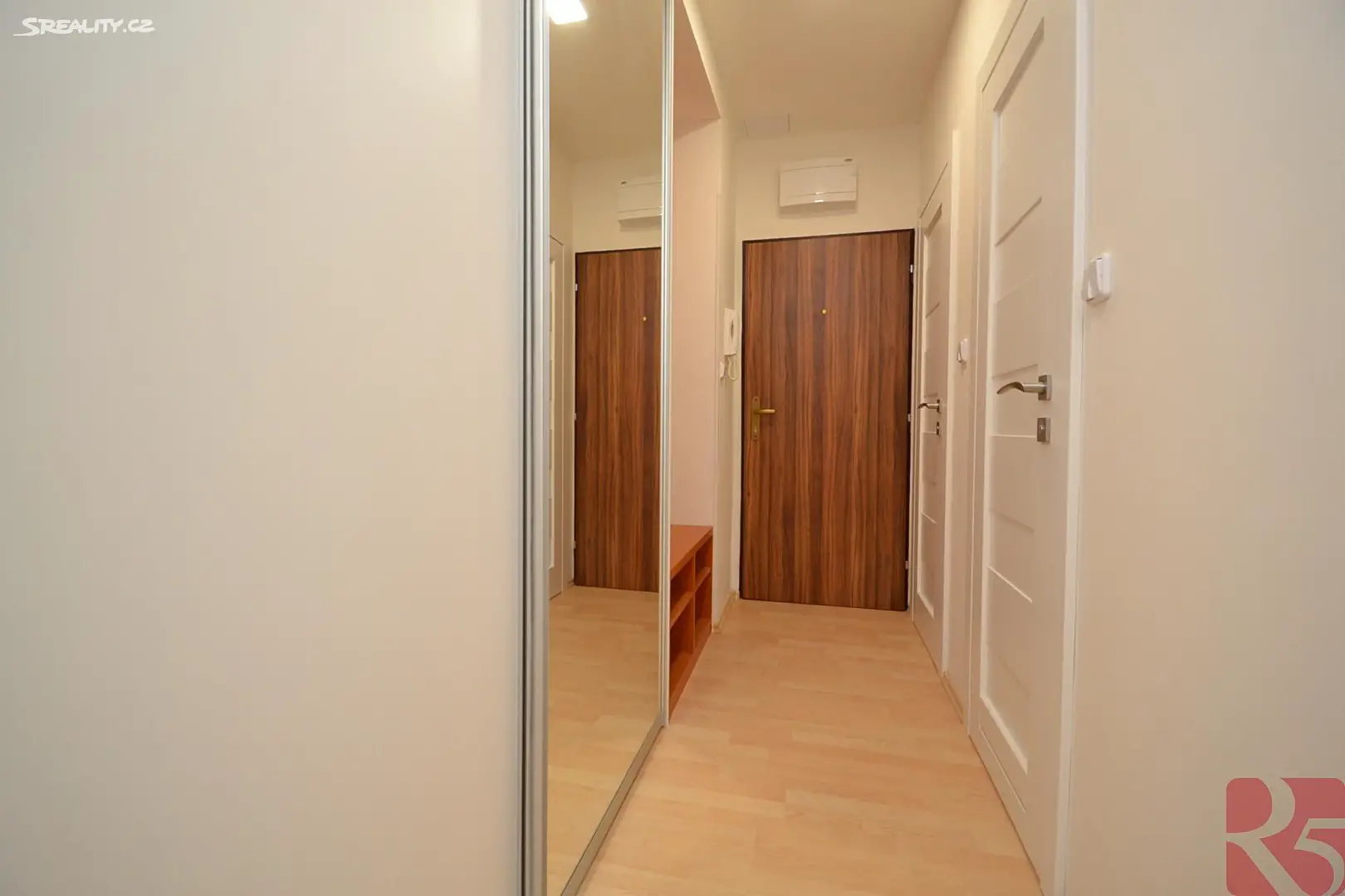 Pronájem bytu 4+1 75 m², Krásného, Praha 6 - Veleslavín