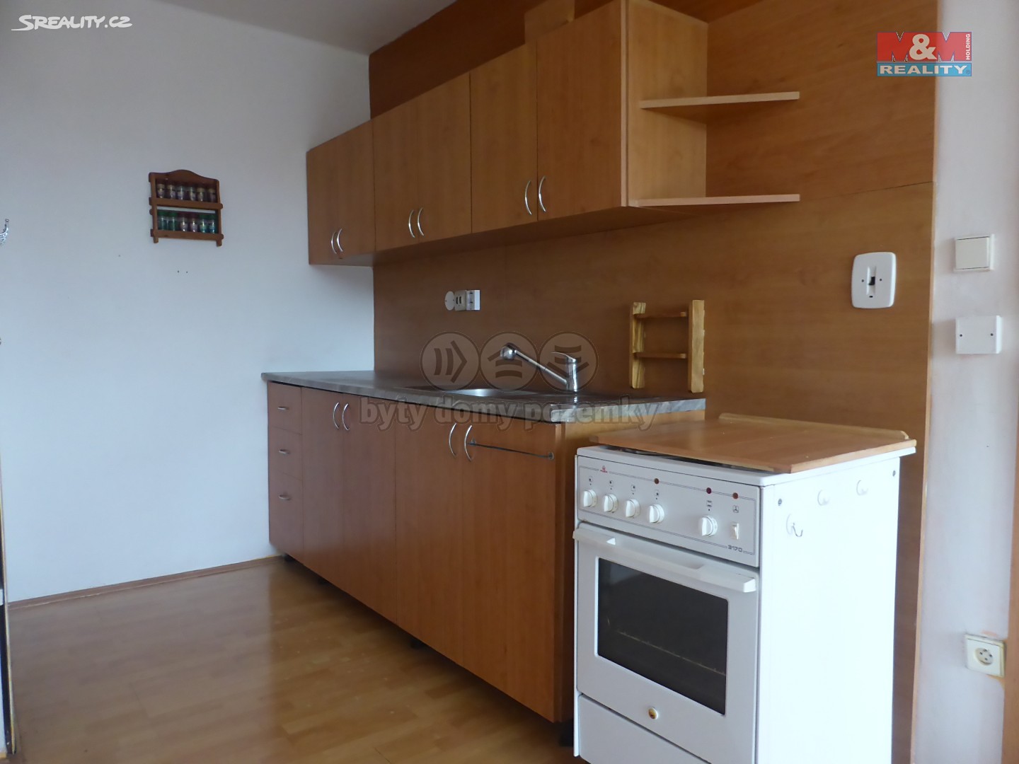 Prodej bytu 3+1 78 m², Hronov, okres Náchod