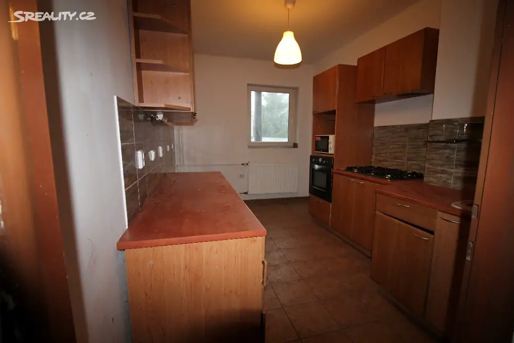 Prodej bytu 3+1 75 m², Pardubice - Drozdice, okres Pardubice