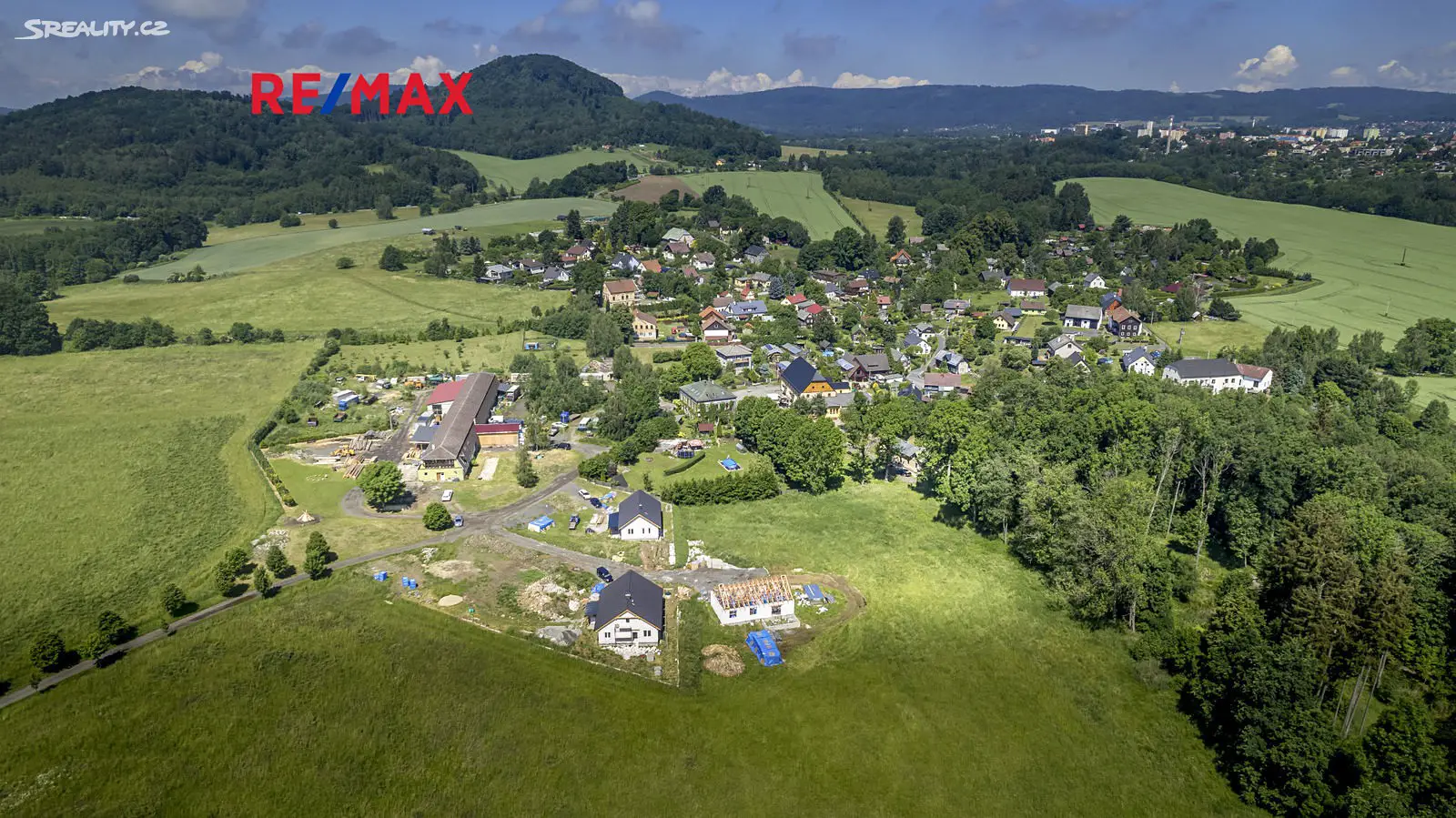 Prodej  stavebního pozemku 2 139 m², Chotovice, okres Česká Lípa