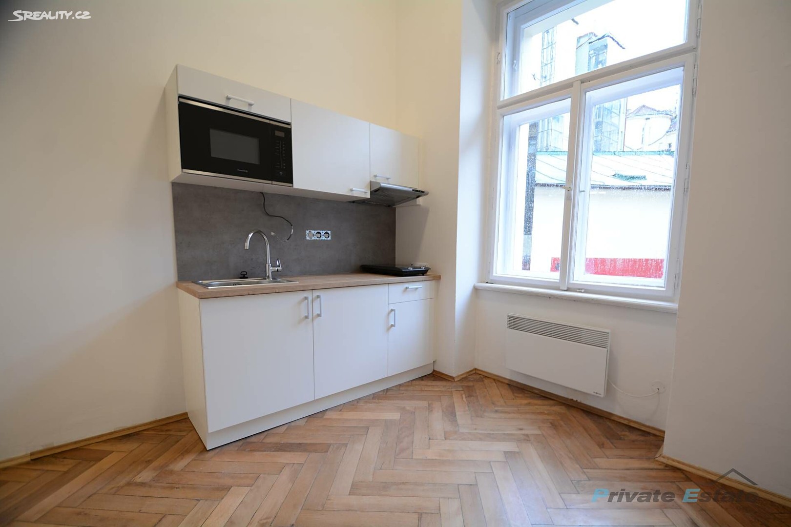 Pronájem bytu 1+kk 20 m², Mařákova, Praha 6 - Dejvice