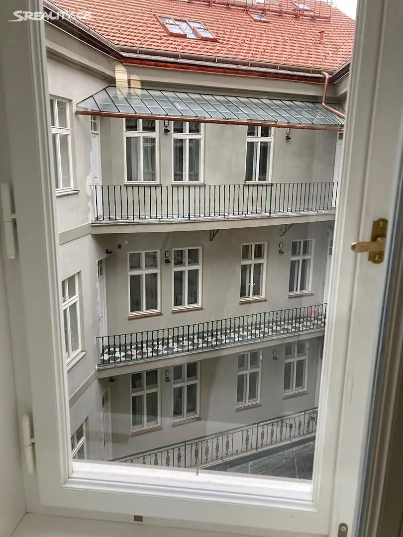 Pronájem bytu 2+1 94 m² (Podkrovní), Havelská, Praha 1 - Staré Město