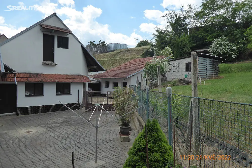 Prodej  rodinného domu 179 m², pozemek 2 957 m², Šardice, okres Hodonín