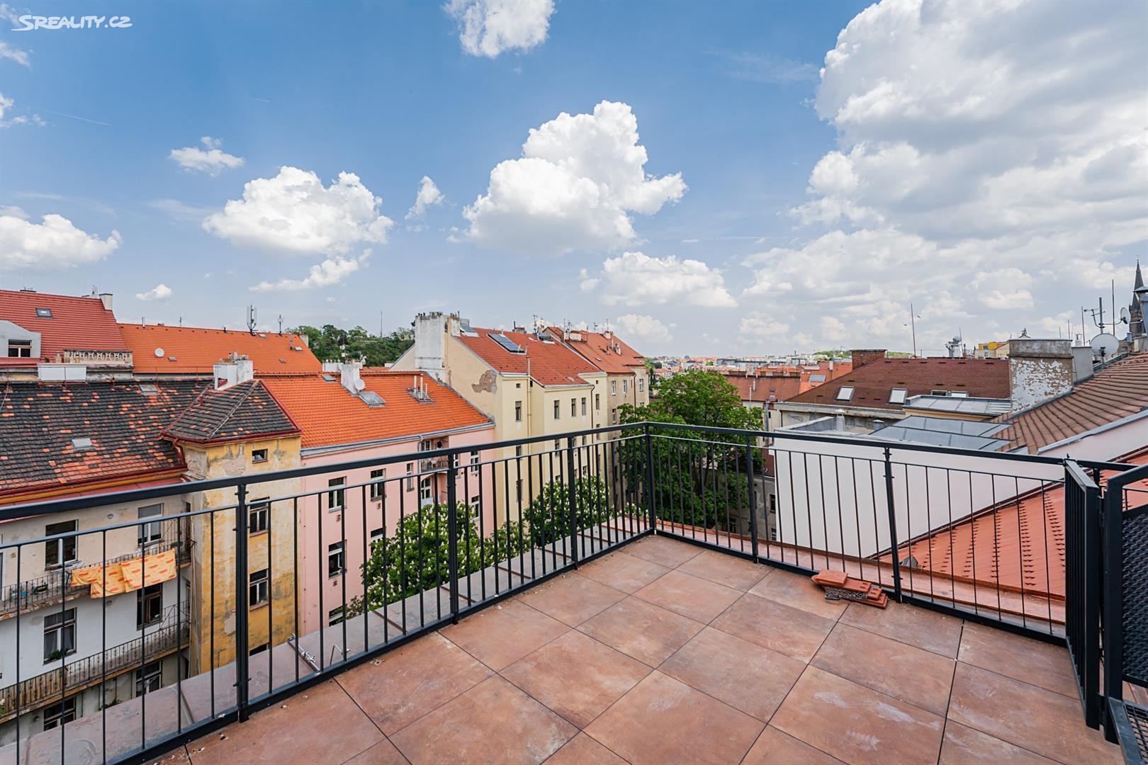 Pronájem bytu 4+kk 130 m² (Podkrovní), Seifertova, Praha 3 - Žižkov