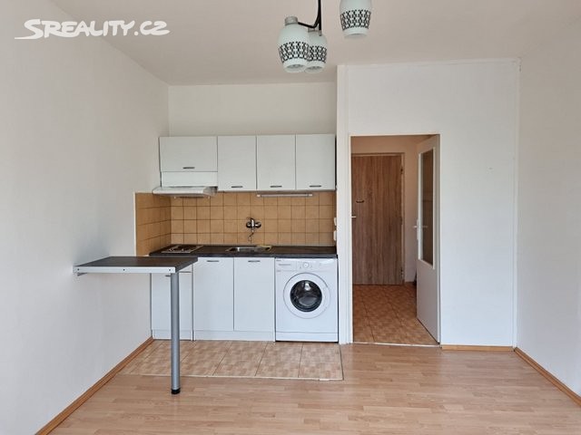 Pronájem bytu 1+kk 24 m², Jahodová, Praha - Záběhlice