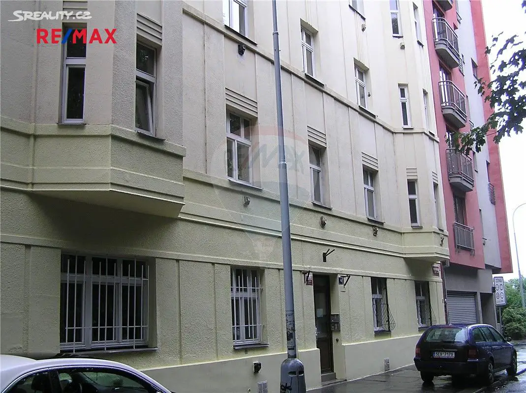 Pronájem bytu 2+1 53 m², Pod Kavalírkou, Praha 5 - Košíře