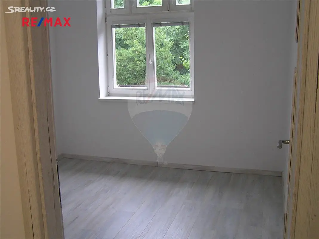 Pronájem bytu 2+1 53 m², Pod Kavalírkou, Praha 5 - Košíře