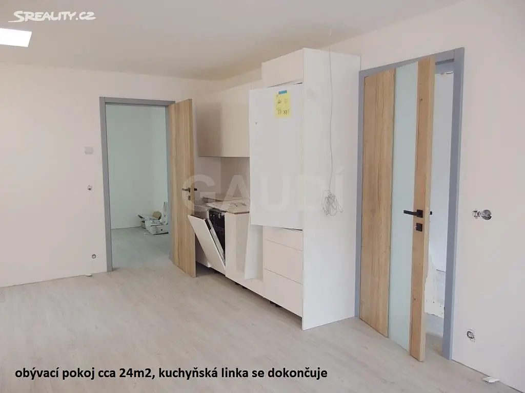 Pronájem bytu 2+kk 50 m², Karlštejnská, Černošice