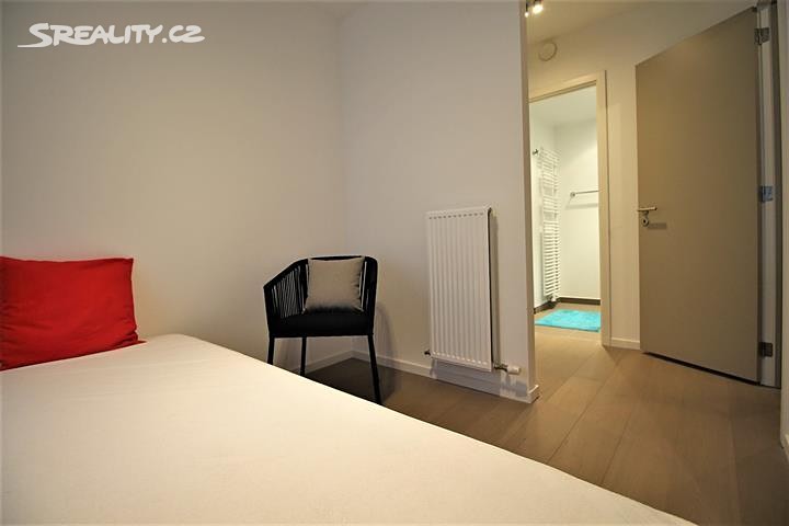 Pronájem bytu 3+kk 105 m², Na Bojišti, Praha 2 - Nové Město