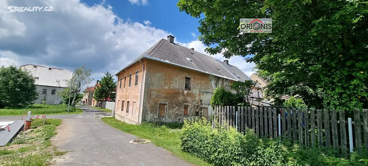Prodej  rodinného domu 290 m², pozemek 373 m², Hora Svatého Šebestiána, okres Chomutov