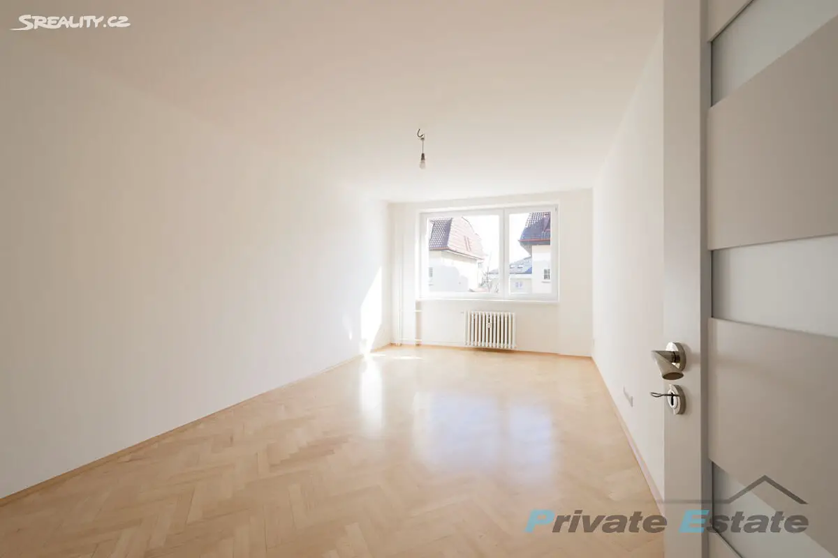 Prodej bytu 4+1 90 m², Na Slovance, Praha 8 - Libeň