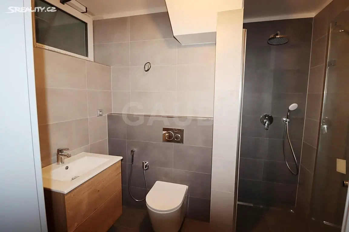 Pronájem bytu 2+kk 50 m², Černošice, okres Praha-západ