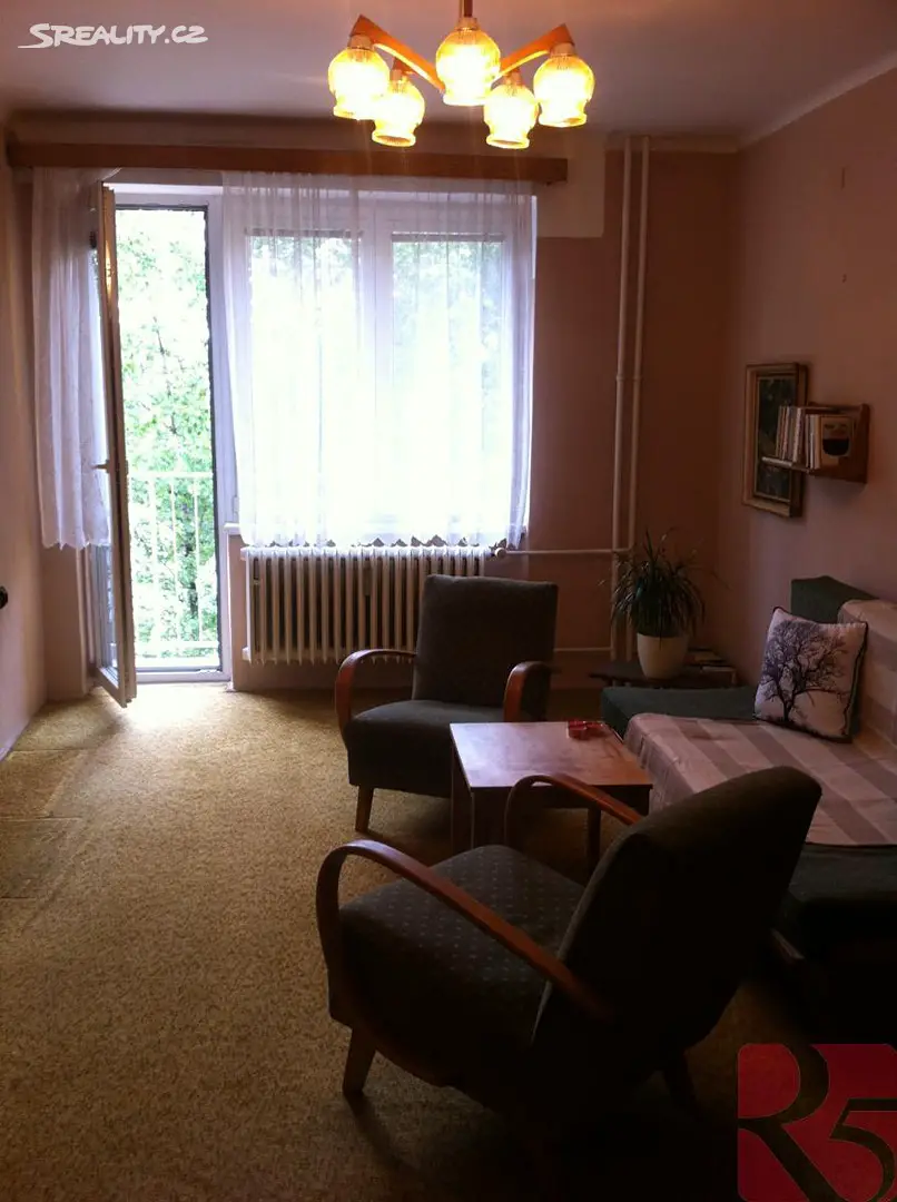Pronájem bytu 2+kk 50 m², Bělocerkevská, Praha 10 - Vršovice