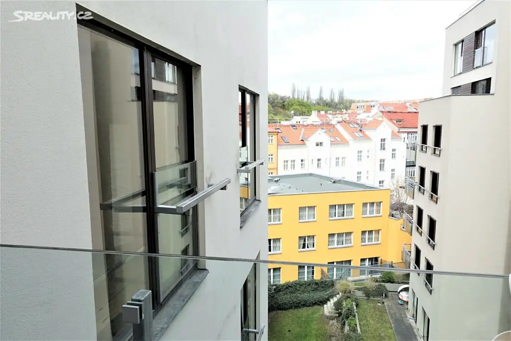 Pronájem bytu 2+kk 64 m², Prokopova, Praha 3 - Žižkov