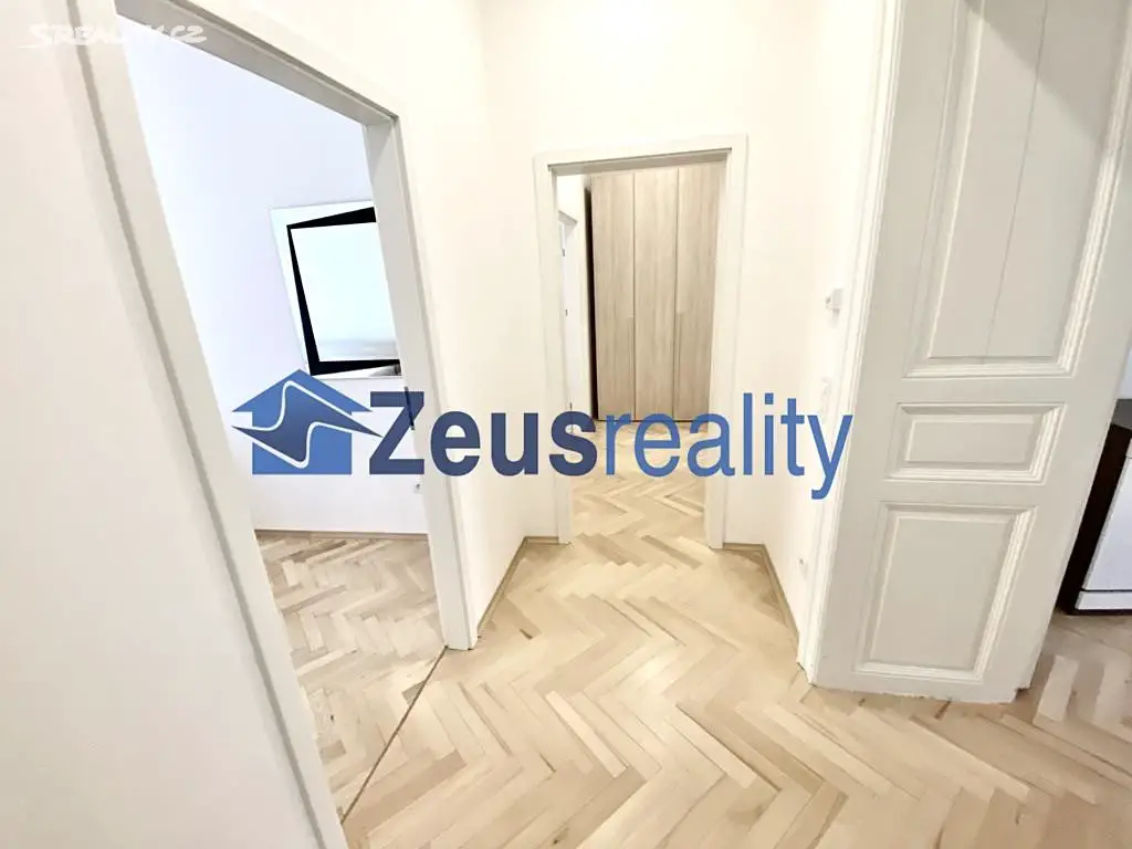 Pronájem bytu 3+1 65 m², Vyšehradská, Praha 2 - Nové Město