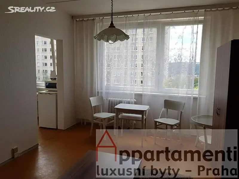 Prodej bytu 1+kk 29 m², Botevova, Praha 4 - Modřany