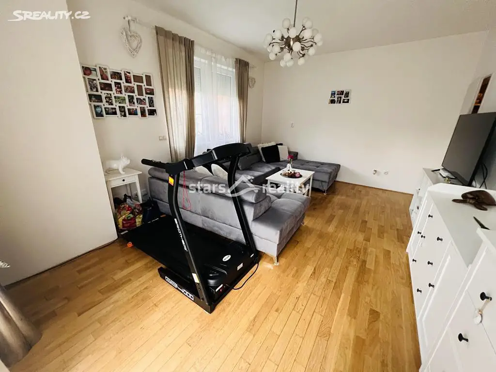 Prodej bytu 2+kk 58 m², Lesní, Holubice - Kozinec