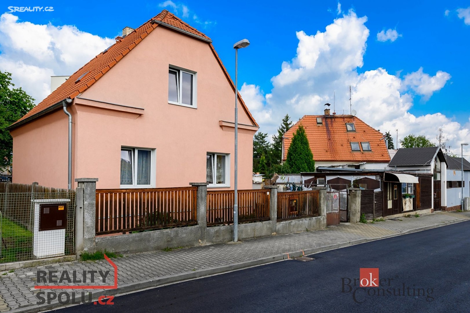 Prodej  rodinného domu 152 m², pozemek 265 m², Na Úhoru, Plzeň - Skvrňany