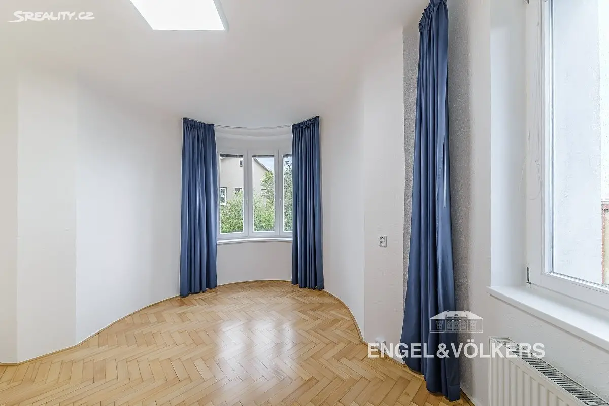 Prodej  rodinného domu 189 m², pozemek 400 m², Na Pahorku, Praha 10 - Vršovice
