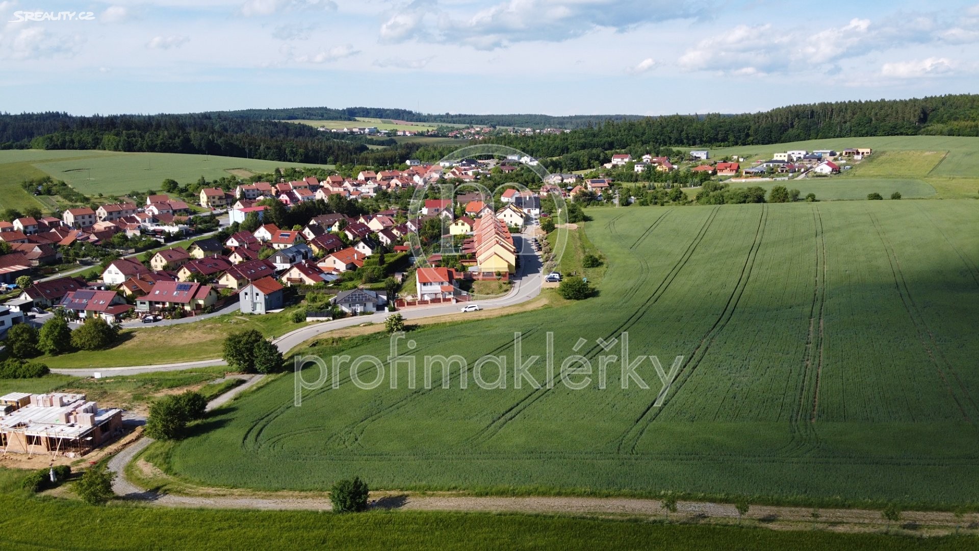 Prodej  stavebního pozemku 3 666 m², Březina, okres Brno-venkov