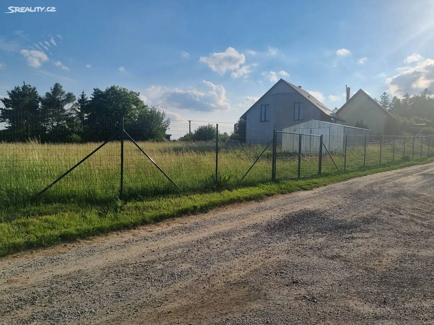 Prodej  stavebního pozemku 2 005 m², Pyšely - Zaječice, okres Benešov