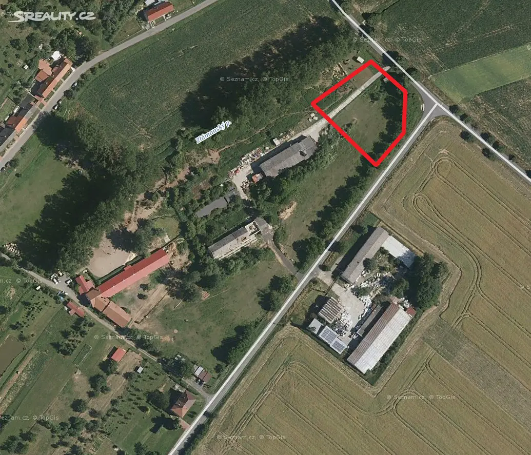 Prodej  komerčního pozemku 3 474 m², Kroměříž - Zlámanka, okres Kroměříž