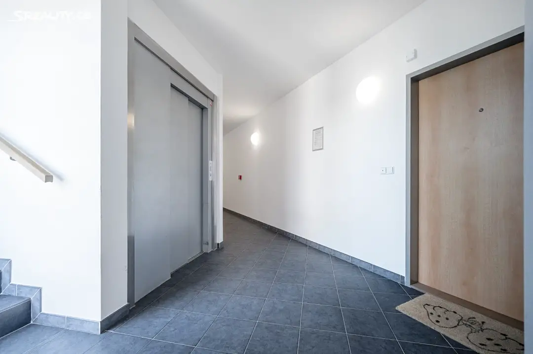 Pronájem bytu 3+kk 95 m², Ruská, Praha 10 - Vršovice
