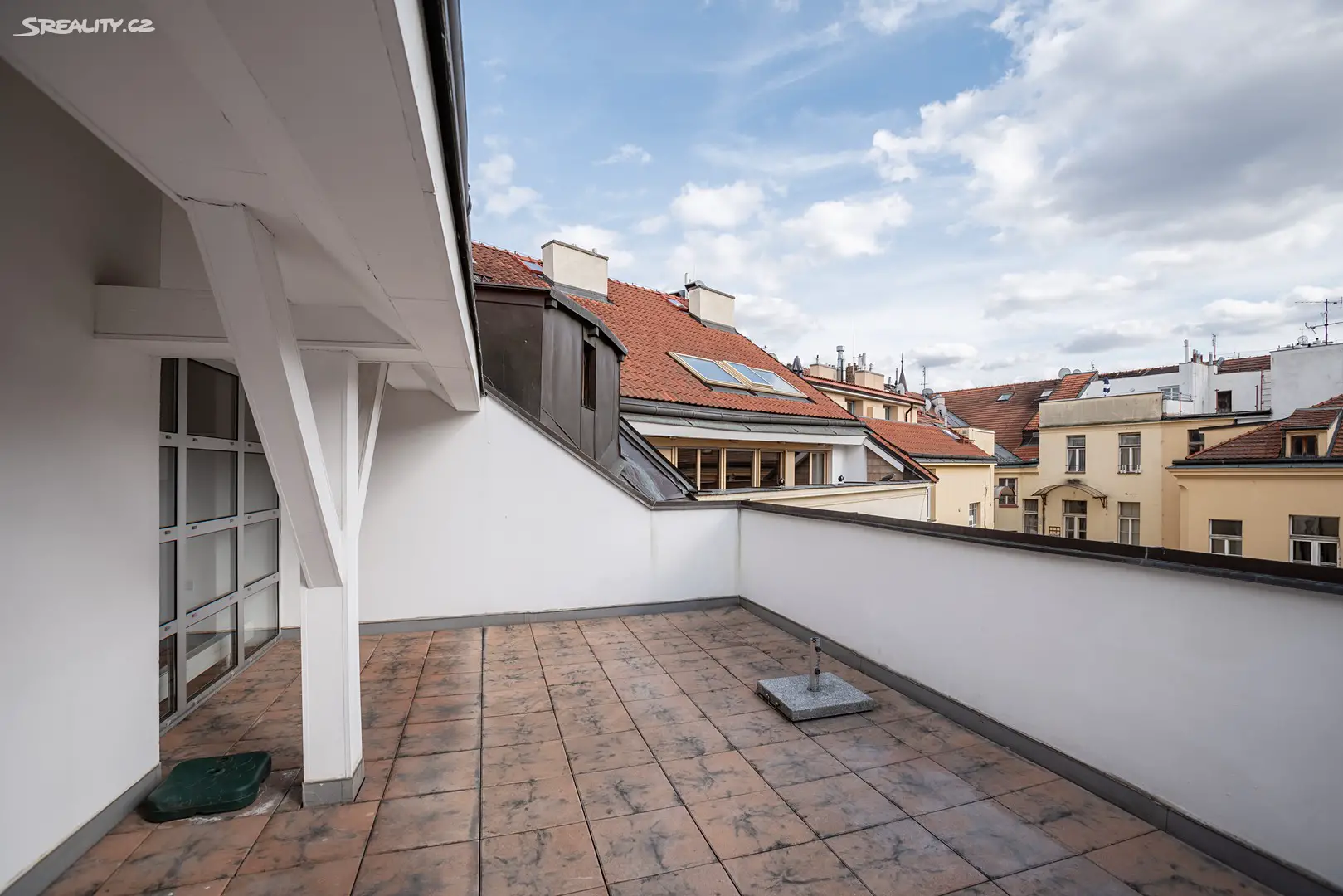 Pronájem bytu atypické 230 m² (Mezonet), Valentinská, Praha - Praha 1
