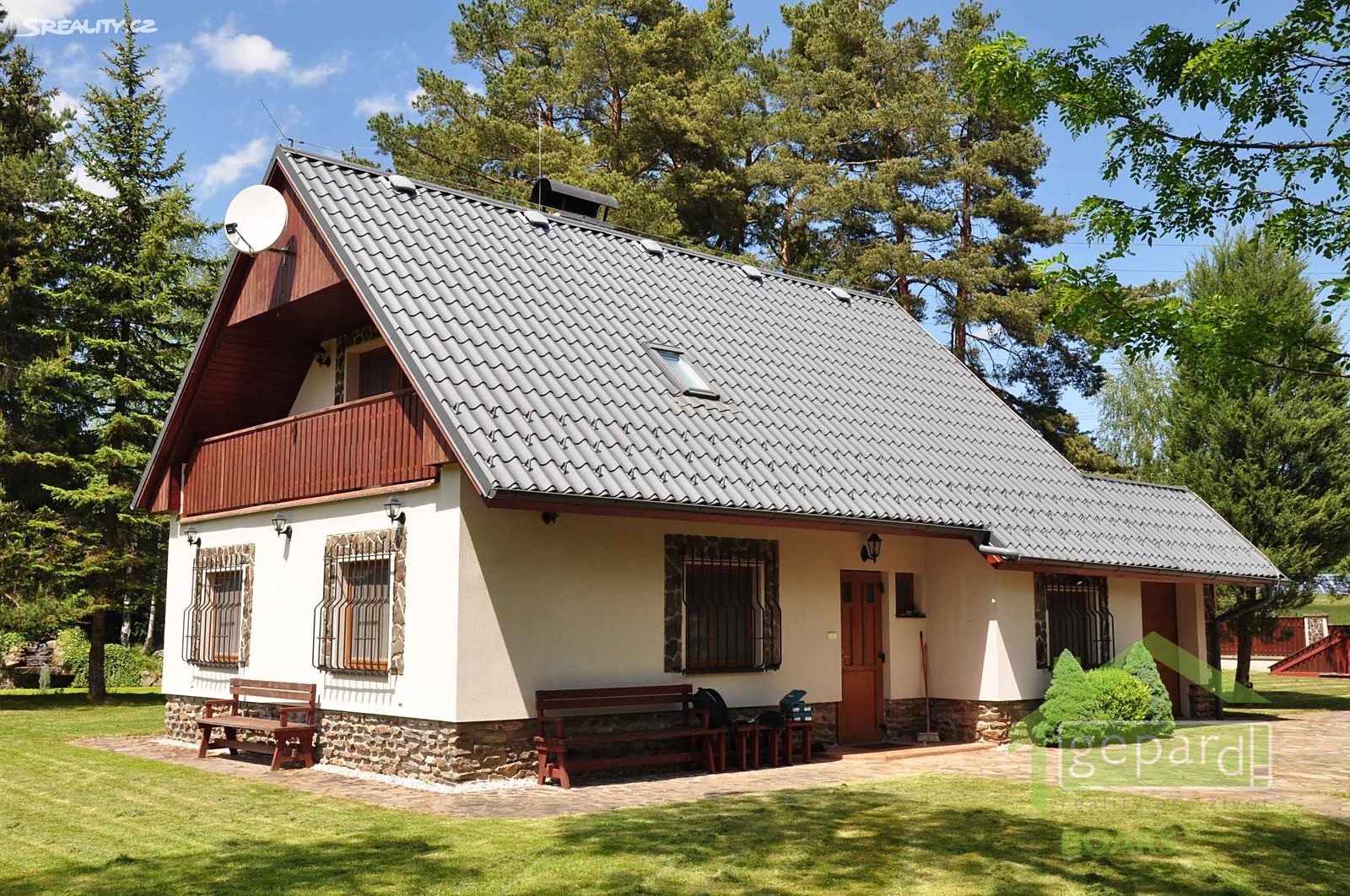 Prodej  rodinného domu 222 m², pozemek 7 330 m², Dvory, okres Prachatice