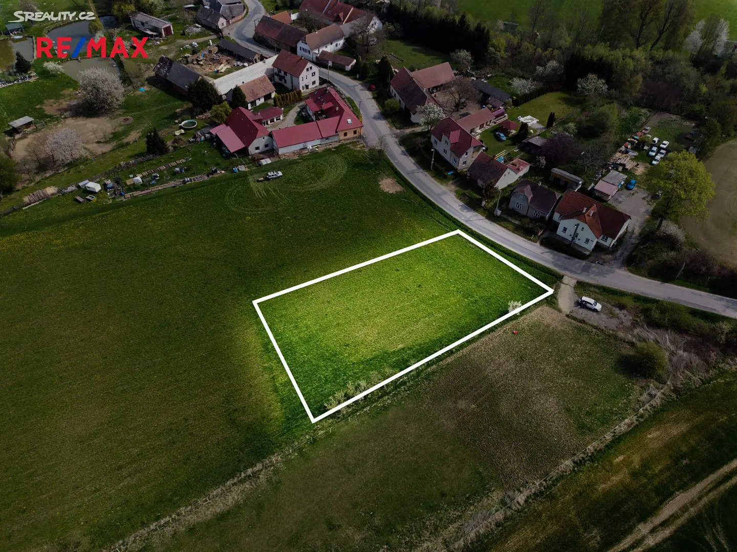 Prodej  stavebního pozemku 1 500 m², Načeradec, okres Benešov