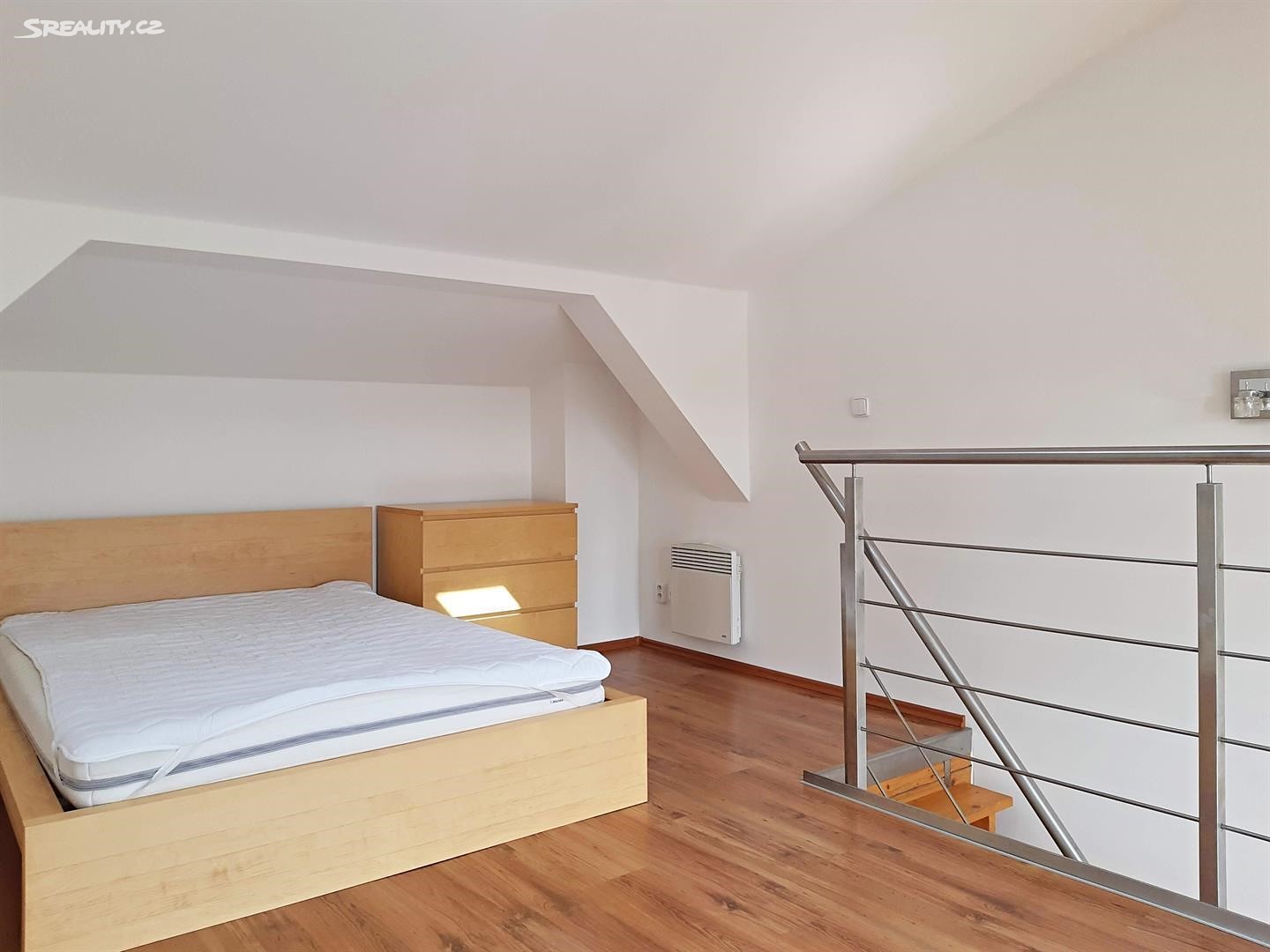Pronájem bytu 1+kk 30 m², třída Kpt. Jaroše, Brno - Černá Pole