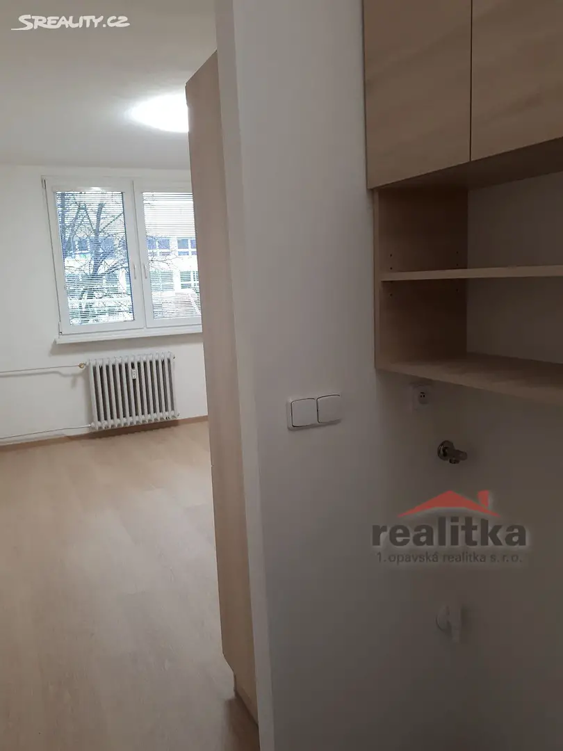 Pronájem bytu 1+kk 23 m², Edvarda Beneše, Opava - Kateřinky