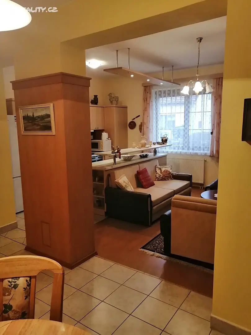 Pronájem bytu 2+kk 65 m², K Přejezdu, Pardubice - Bílé Předměstí