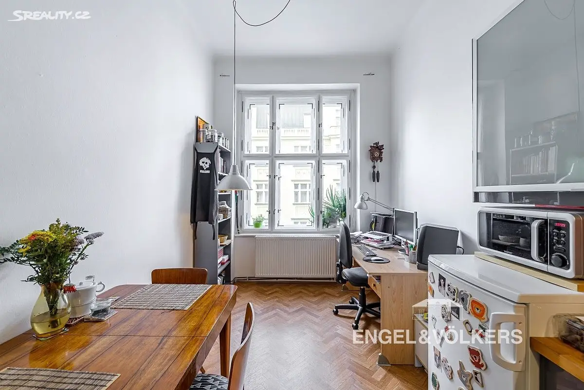 Pronájem bytu 2+1 75 m², Krkonošská, Praha 2 - Vinohrady