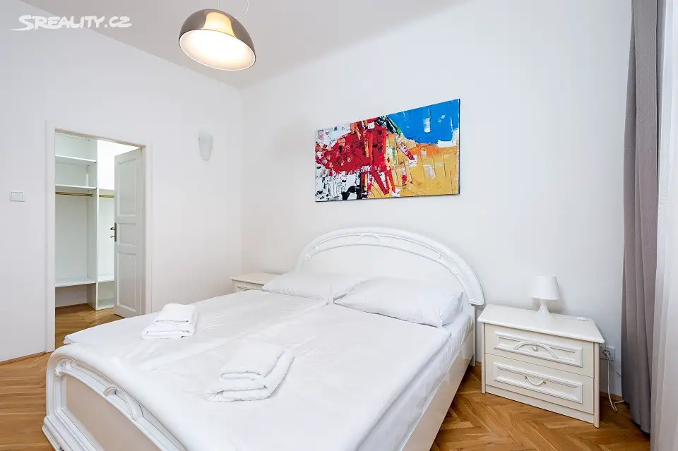 Pronájem bytu 3+1 101 m², Ve Smečkách, Praha - Nové Město