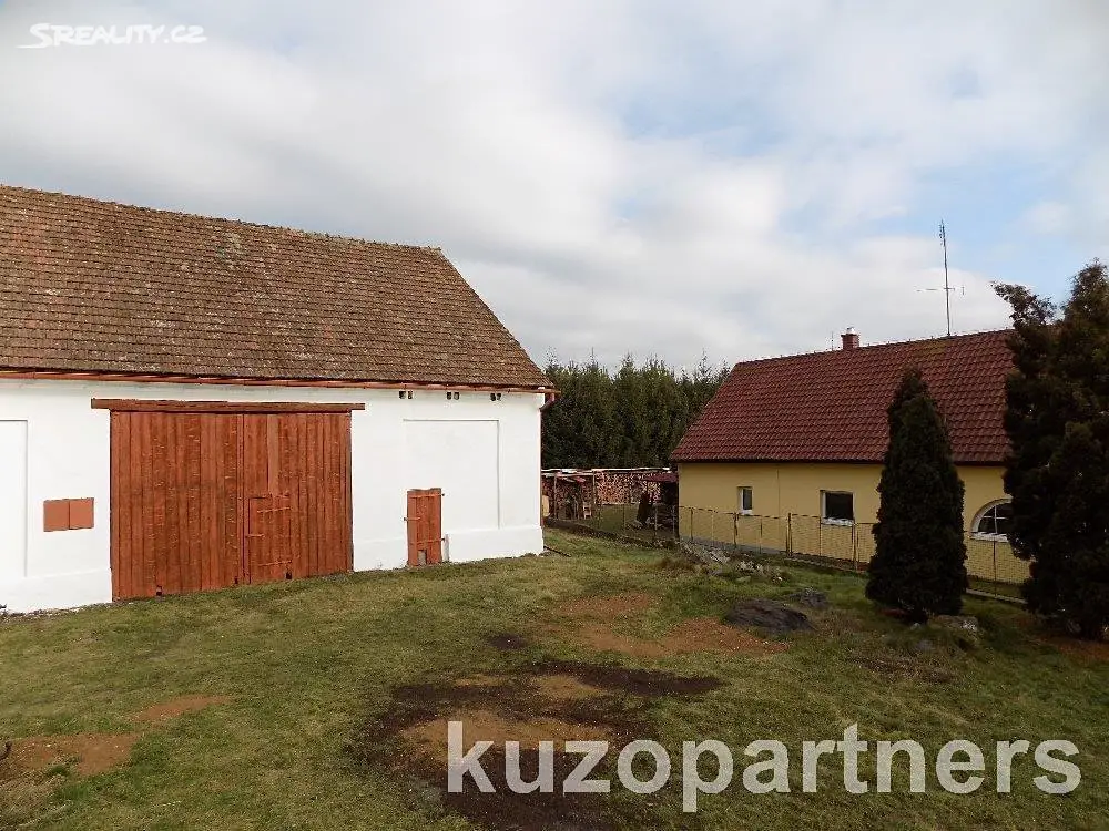 Pronájem  rodinného domu 124 m², pozemek 904 m², Dolany - Svrčovec, okres Klatovy