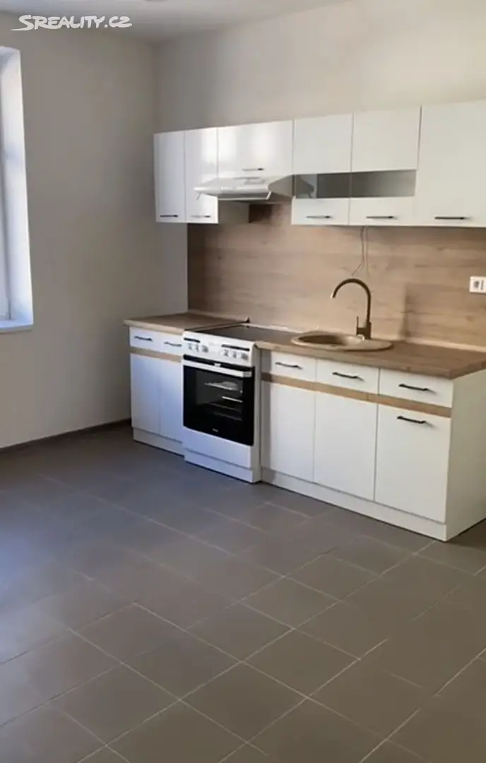 Prodej bytu 3+kk 64 m², Češkova, Pardubice - Zelené Předměstí