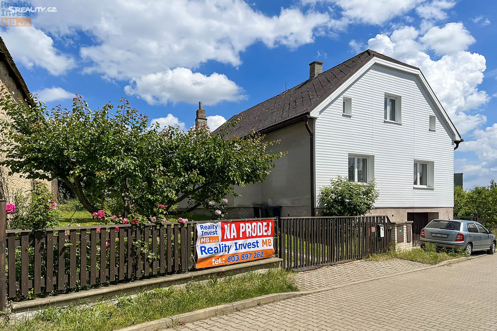 Prodej  rodinného domu 220 m², pozemek 751 m², Semčice, okres Mladá Boleslav