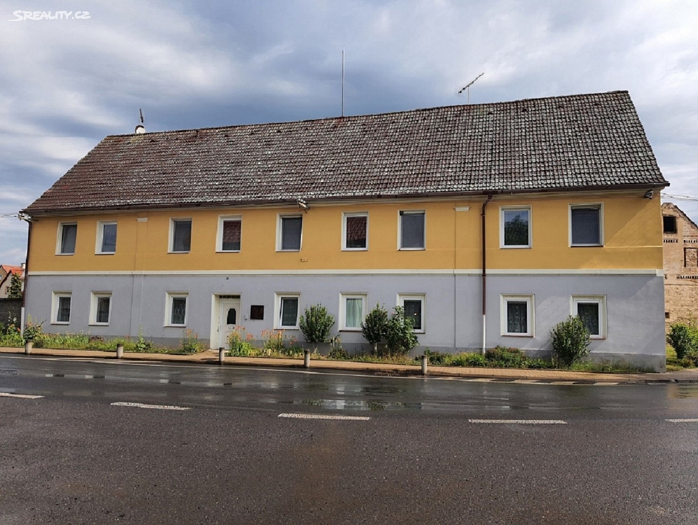 Prodej  vícegeneračního domu 500 m², pozemek 2 232 m², Polepy, okres Litoměřice