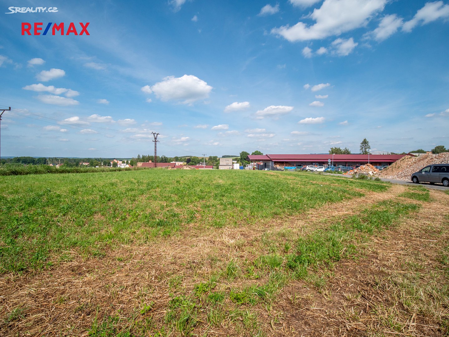 Prodej  komerčního pozemku 10 347 m², Dolní Kralovice, okres Benešov