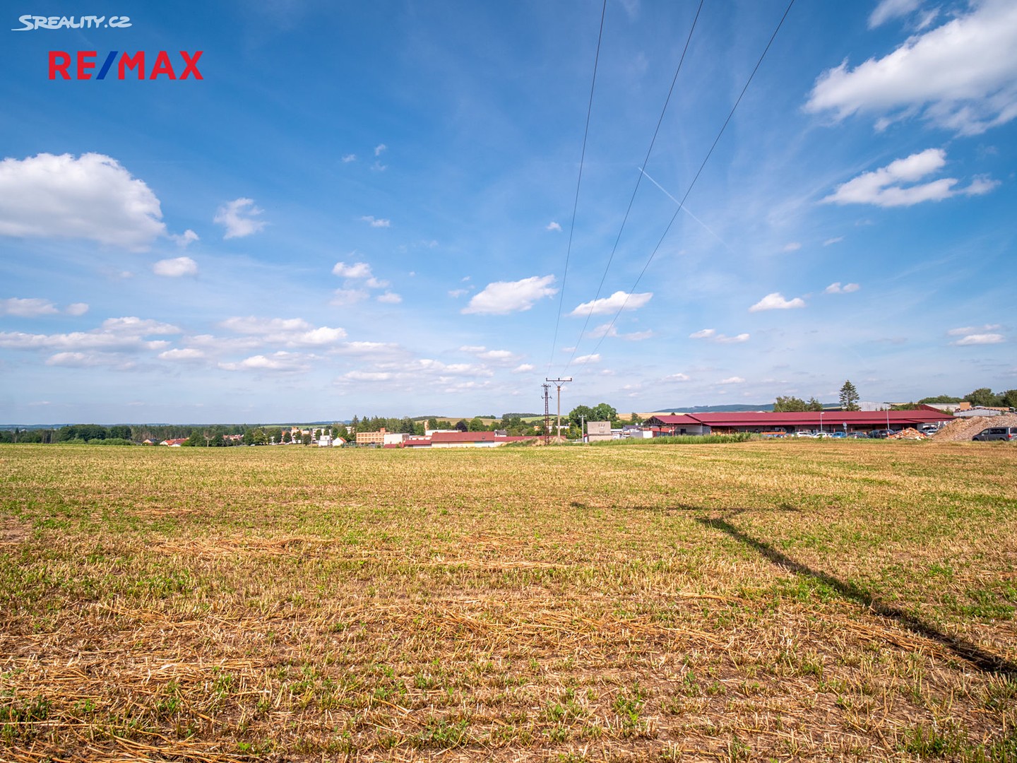 Prodej  komerčního pozemku 10 347 m², Dolní Kralovice, okres Benešov