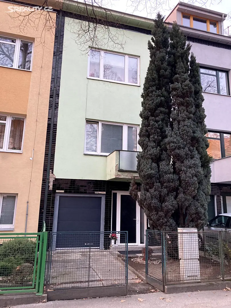Prodej  rodinného domu 255 m², pozemek 134 m², Krkoškova, Brno - Černá Pole